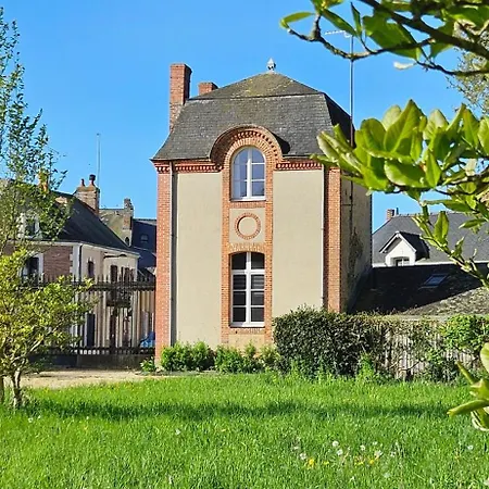 Holiday home Les Dependances Du Chateau De