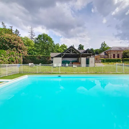 Nyaraló Les Du Chateau De Craon