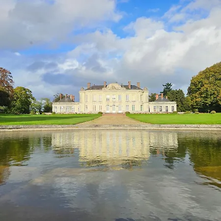 Holiday home Les Dependances Du Chateau De Craon (Mayenne)