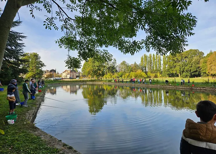 Les Du Chateau De Hébergement de vacances *